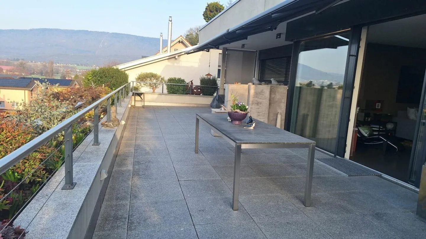 Luxurious terrace apartment with 100 m² balcony - Photo 9 of 9