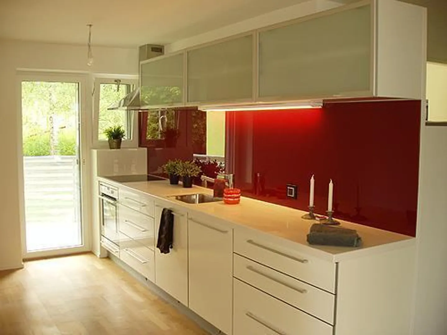 Chic and beautiful - soon your new home? - Photo 1 of 9