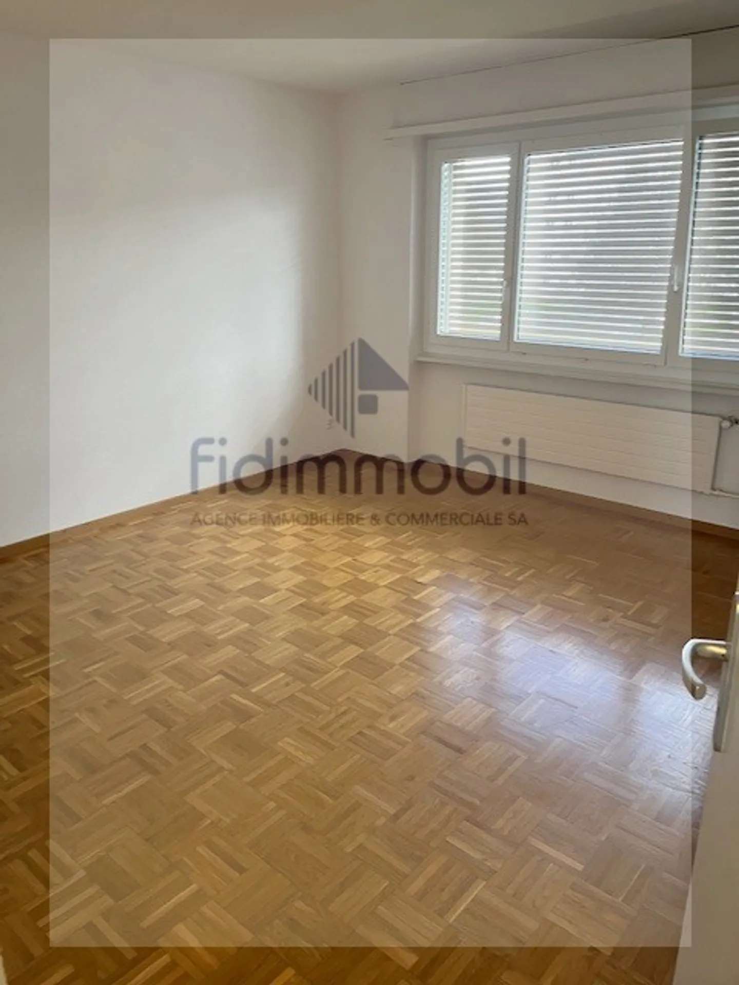 Appartamento di 3,5 stanze al 1° piano - Foto 6 di 8