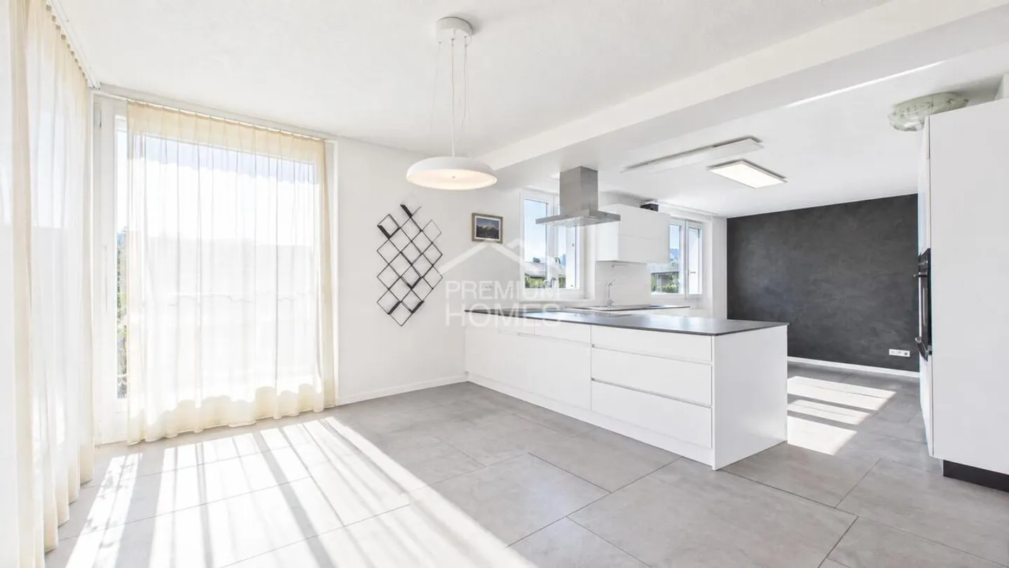 Moderne Familienwohnung mit Galerie - Foto 7 von 13