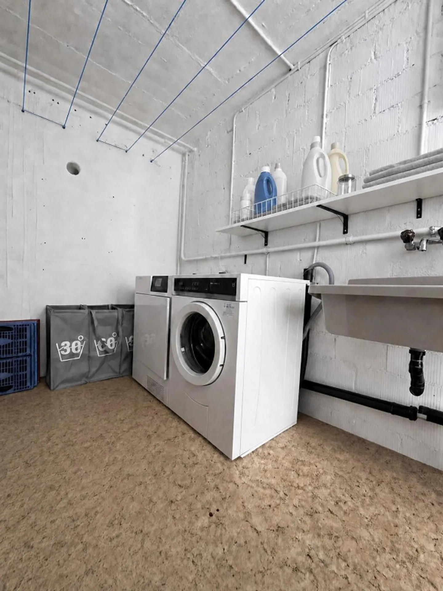 4.5 room apartment/bungalow with garden in a quiet single-family home neighborhood - Photo 17 of 18
