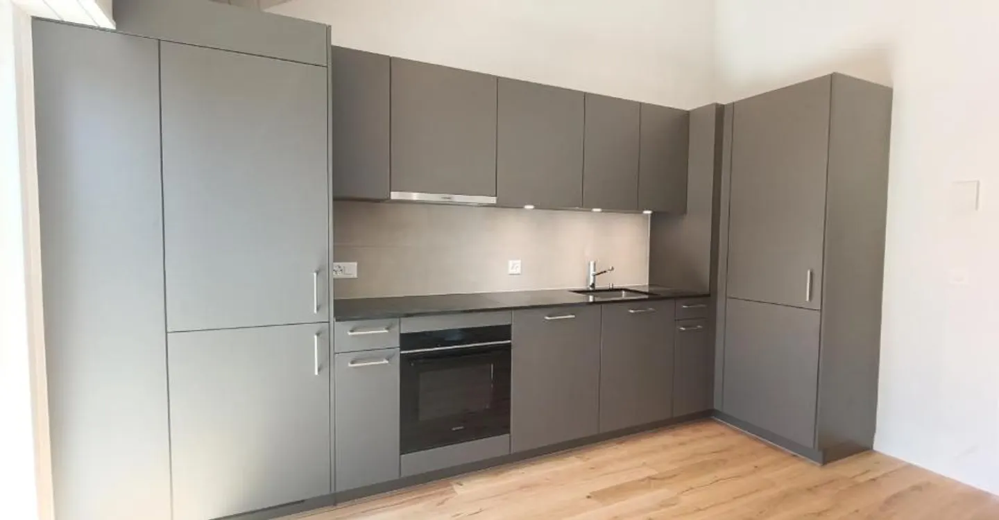 2,5-Zimmer-Wohnung im Dachgeschoss mit Blick auf den Moléson - Foto 2 von 7
