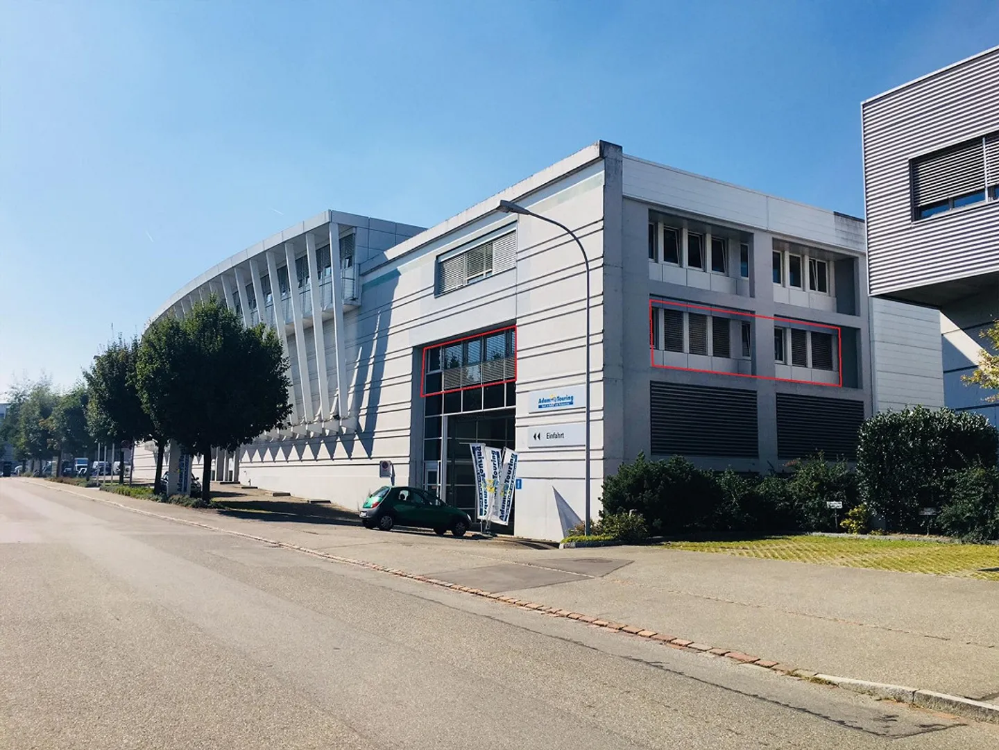 Visibility for Your Business – Attractive Office Space in Effretikon - Photo 6 of 7