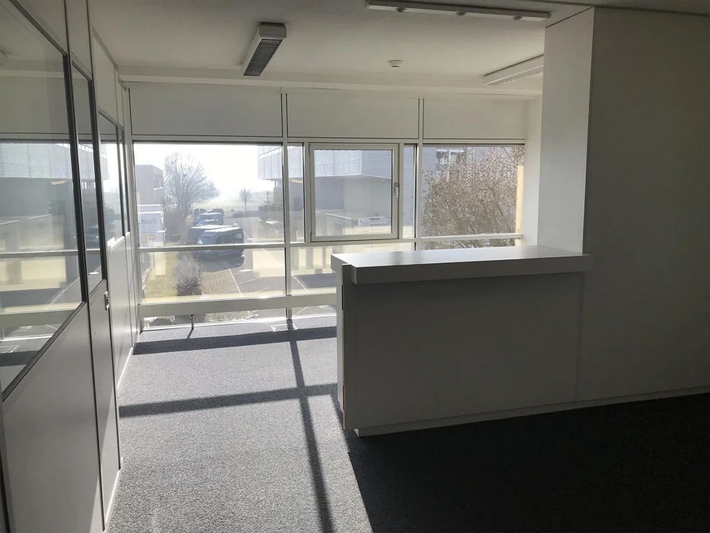Visibility for Your Business – Attractive Office Space in Effretikon - Photo 2 of 7