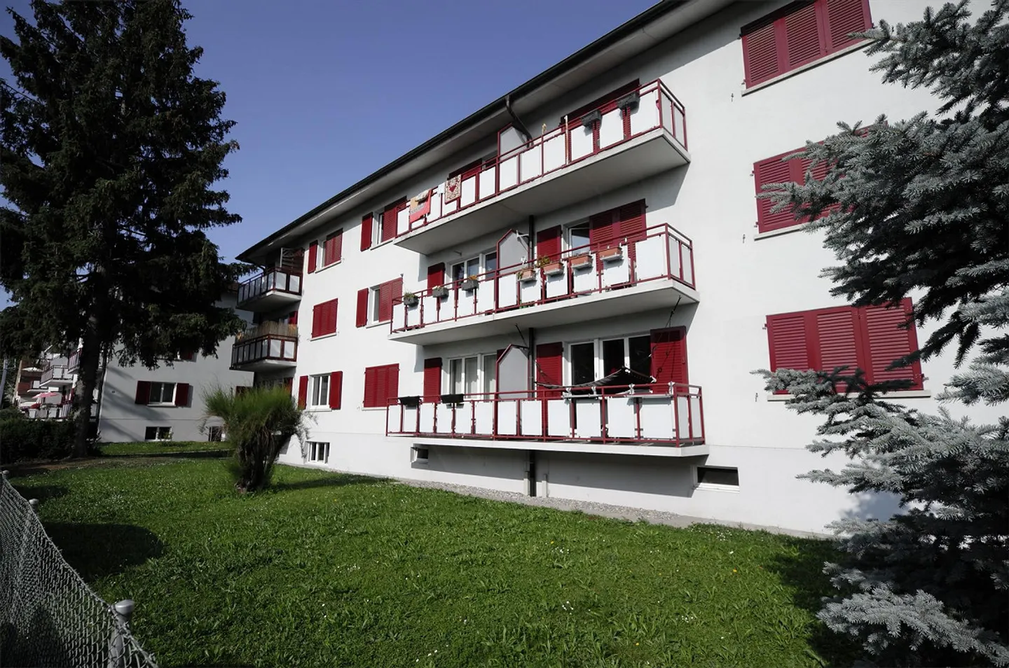 Strada laterale tranquilla in una posizione centrale vicino ai mezzi pubblici - Foto 1 di 9