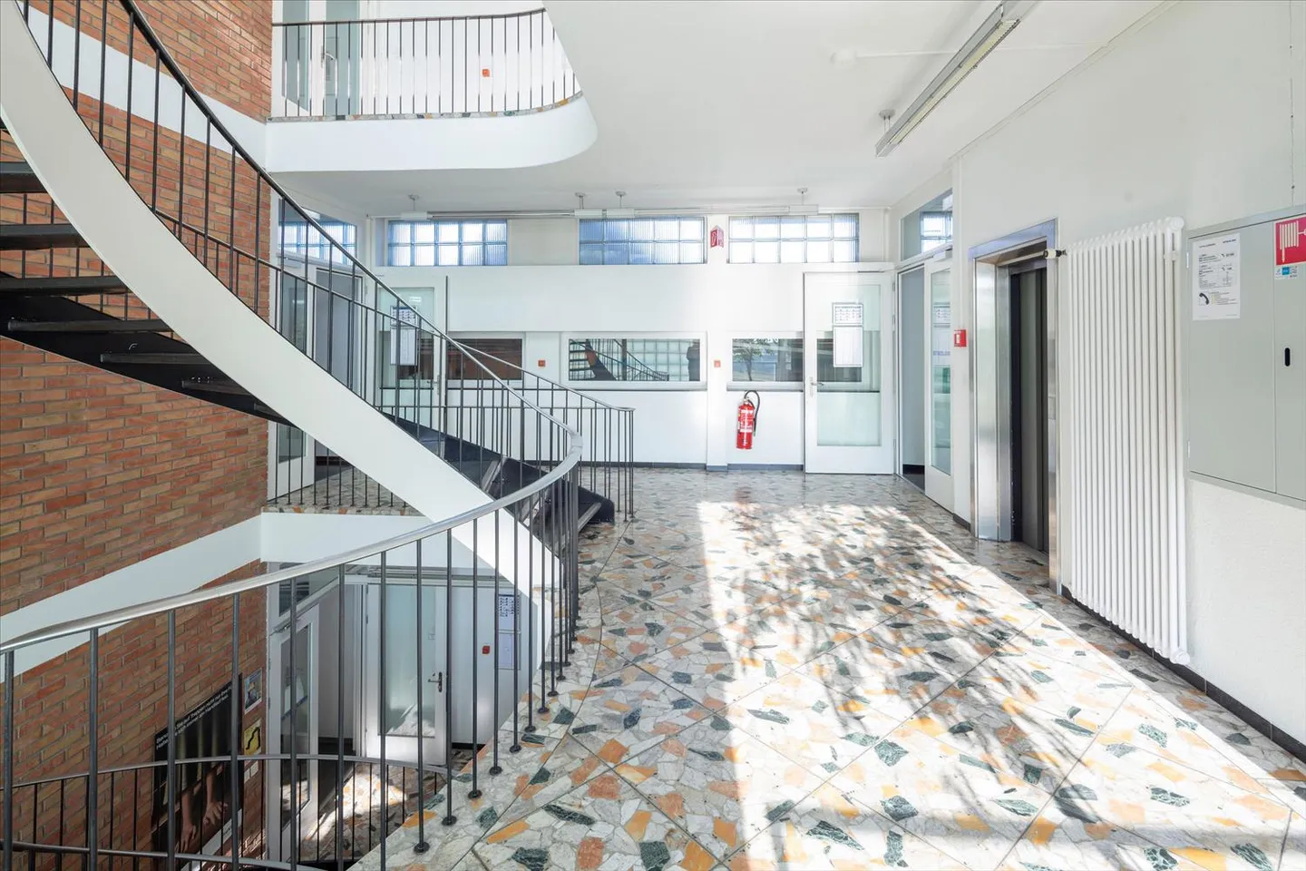 Viel Raum für Ihre Geschäftsidee im Werkplatz Altenrhein! - Foto 6 von 8