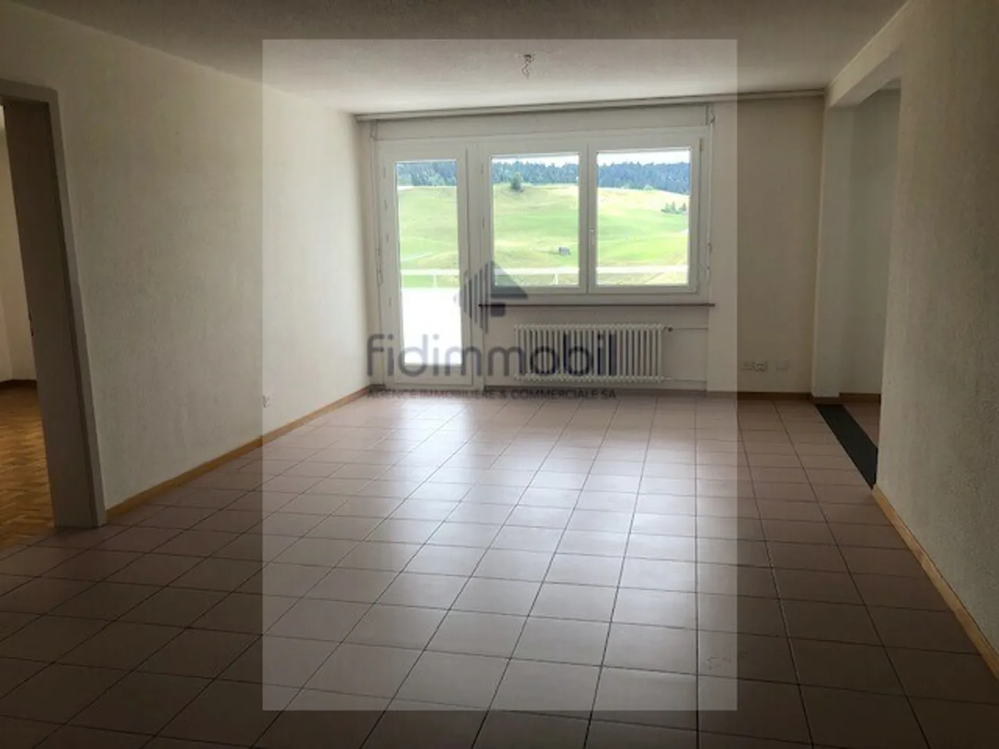 Appartement spacieux à Le Locle - Photo 3 sur 12