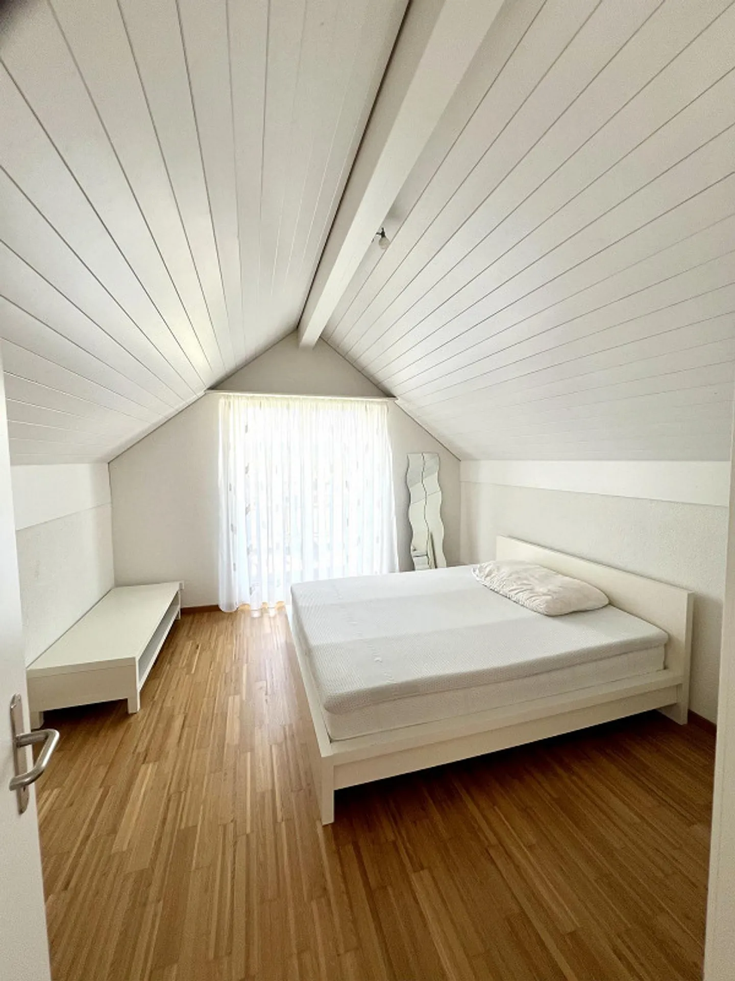 Appartement en duplex lumineux de 4,5 pièces - Photo 9 sur 11