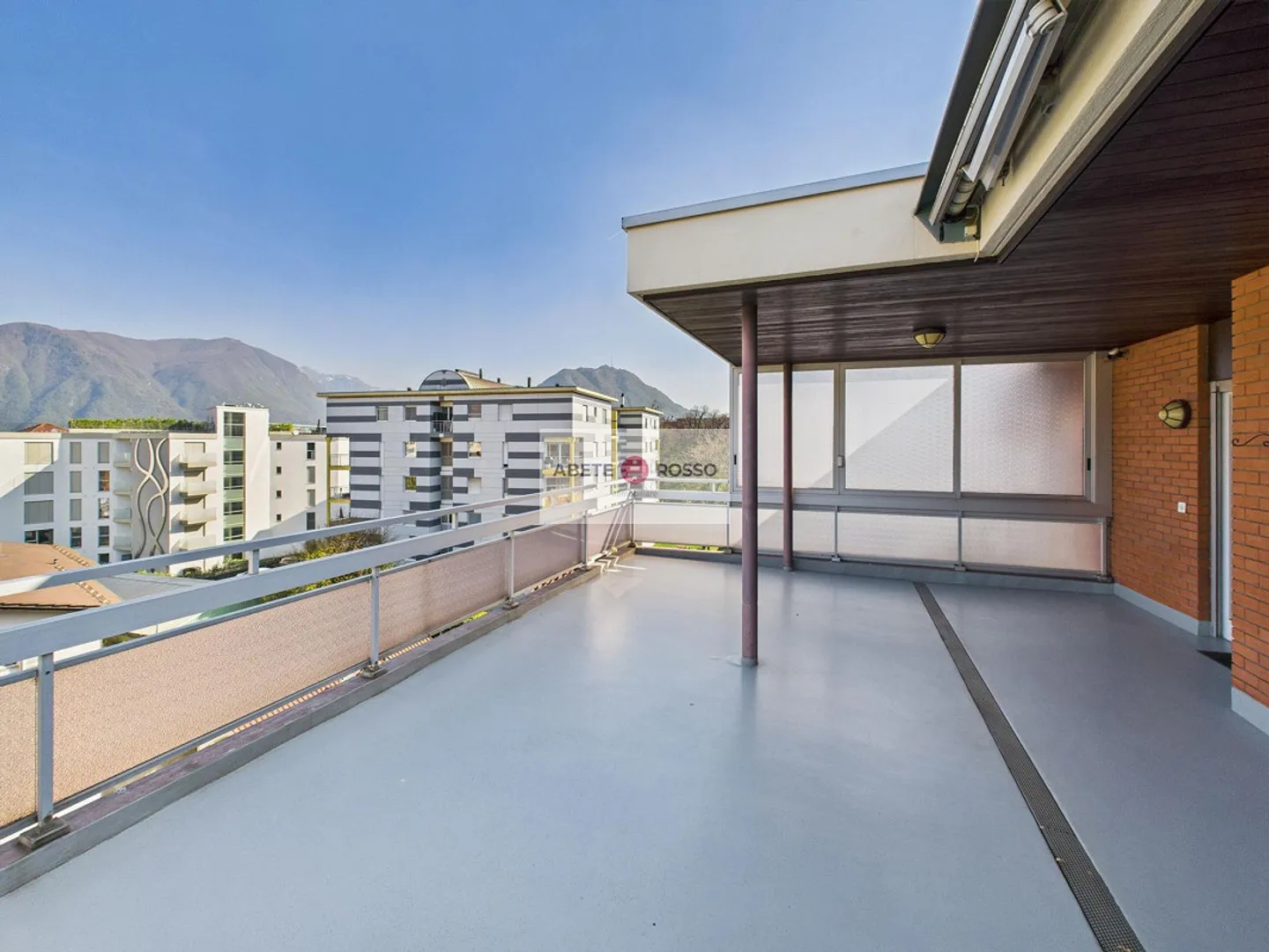 Penthouse, Panoramaterrasse, in der Nähe des FFS-Bahnhofs und des Zentrums von Lugano. - Foto 6 von 25