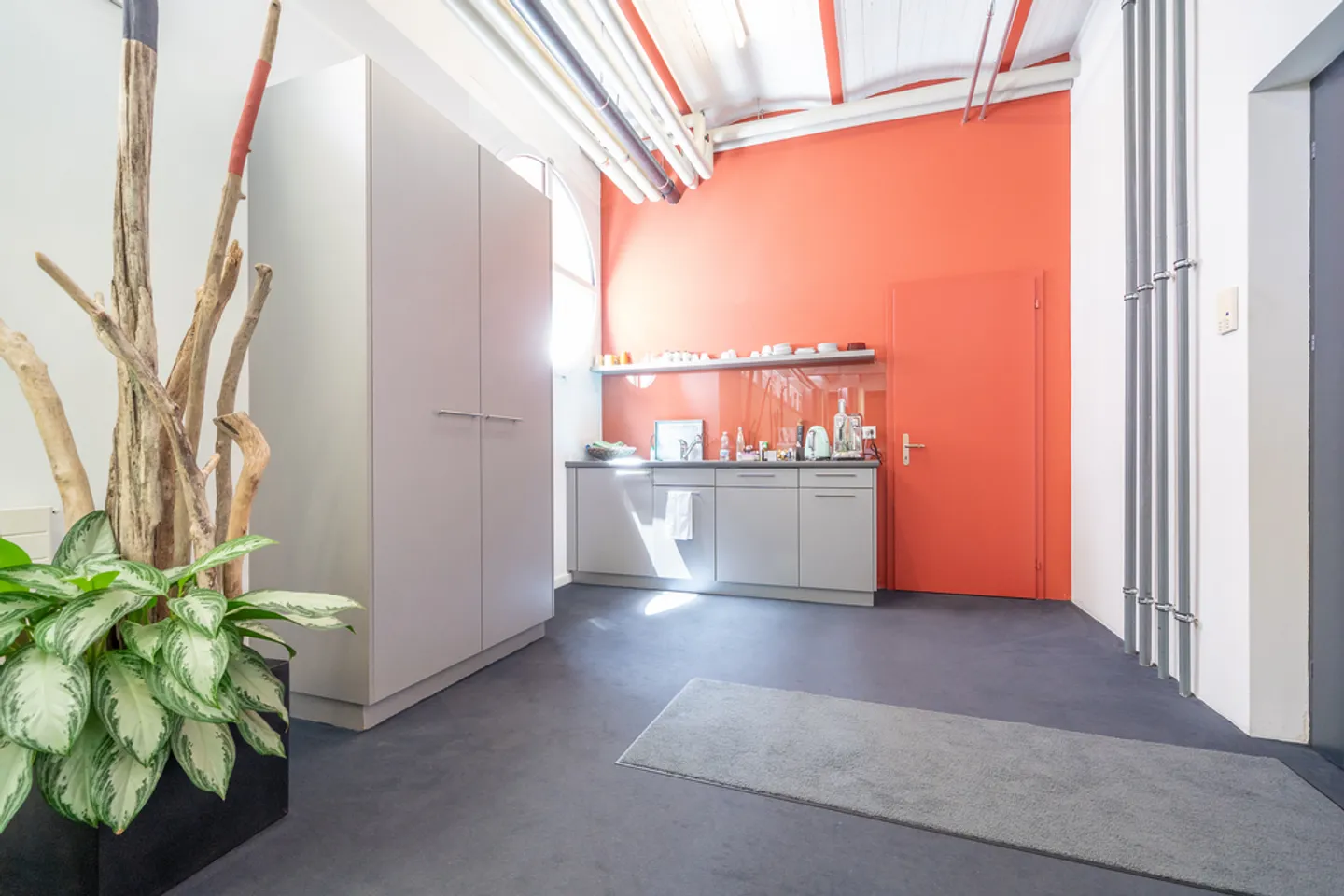 Discover Your Ideal Commercial Space - Photo 2 of 4