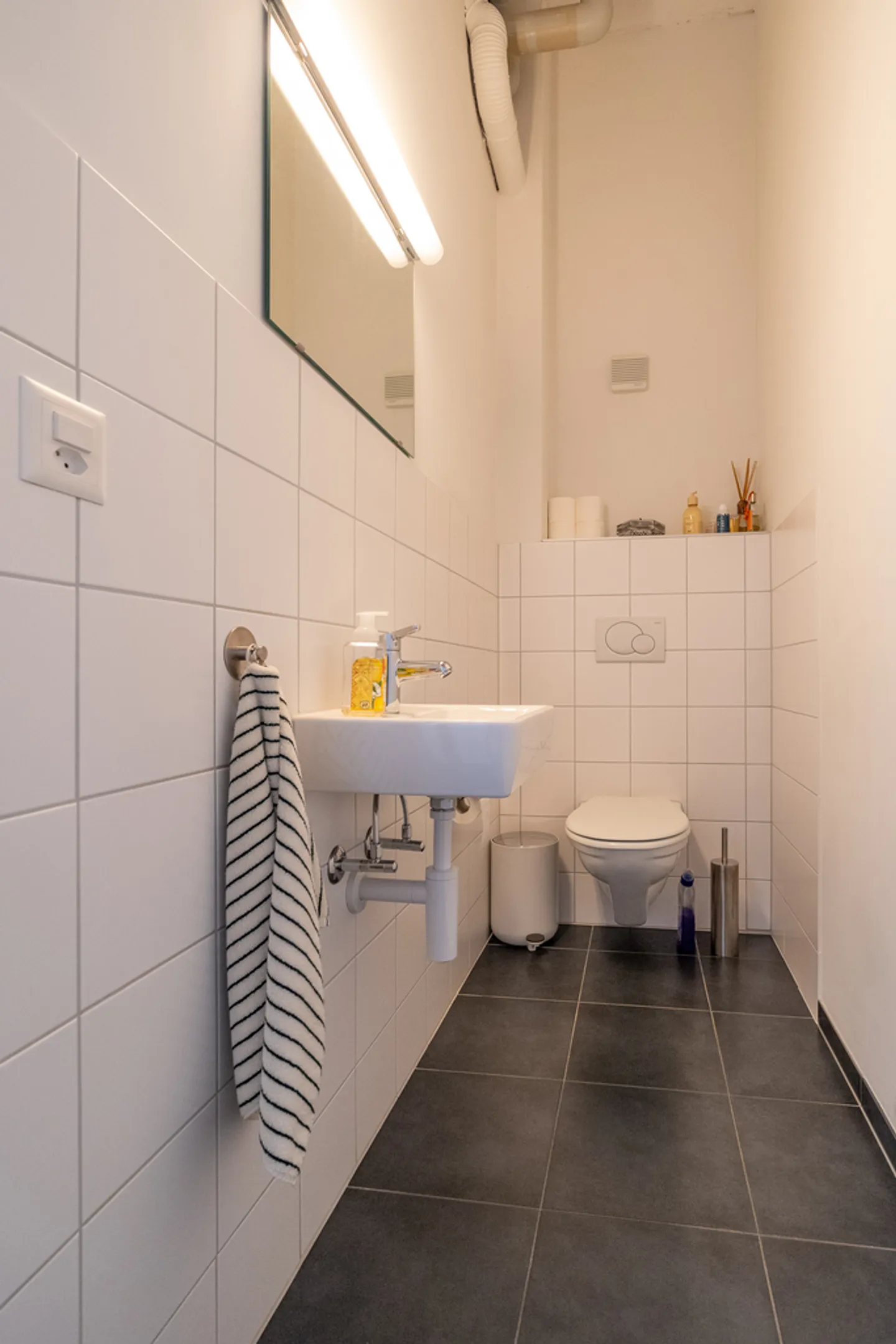 Discover Your Ideal Commercial Space - Photo 3 of 4