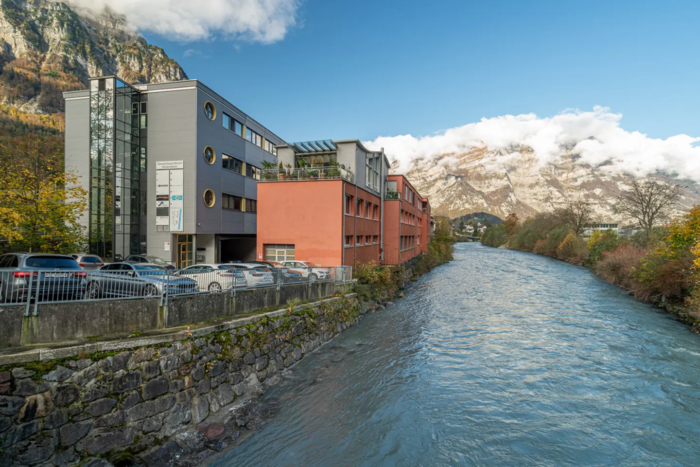 Discover Your Ideal Commercial Space - Photo 4 of 4