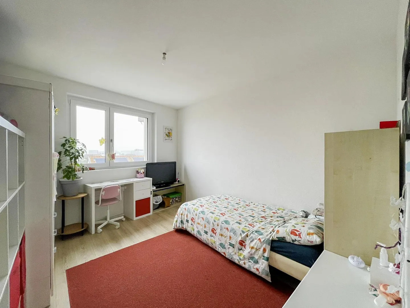 Bell'appartamento di 4,5 locali al piano terra - Comfort e Luminosità - Foto 5 di 14