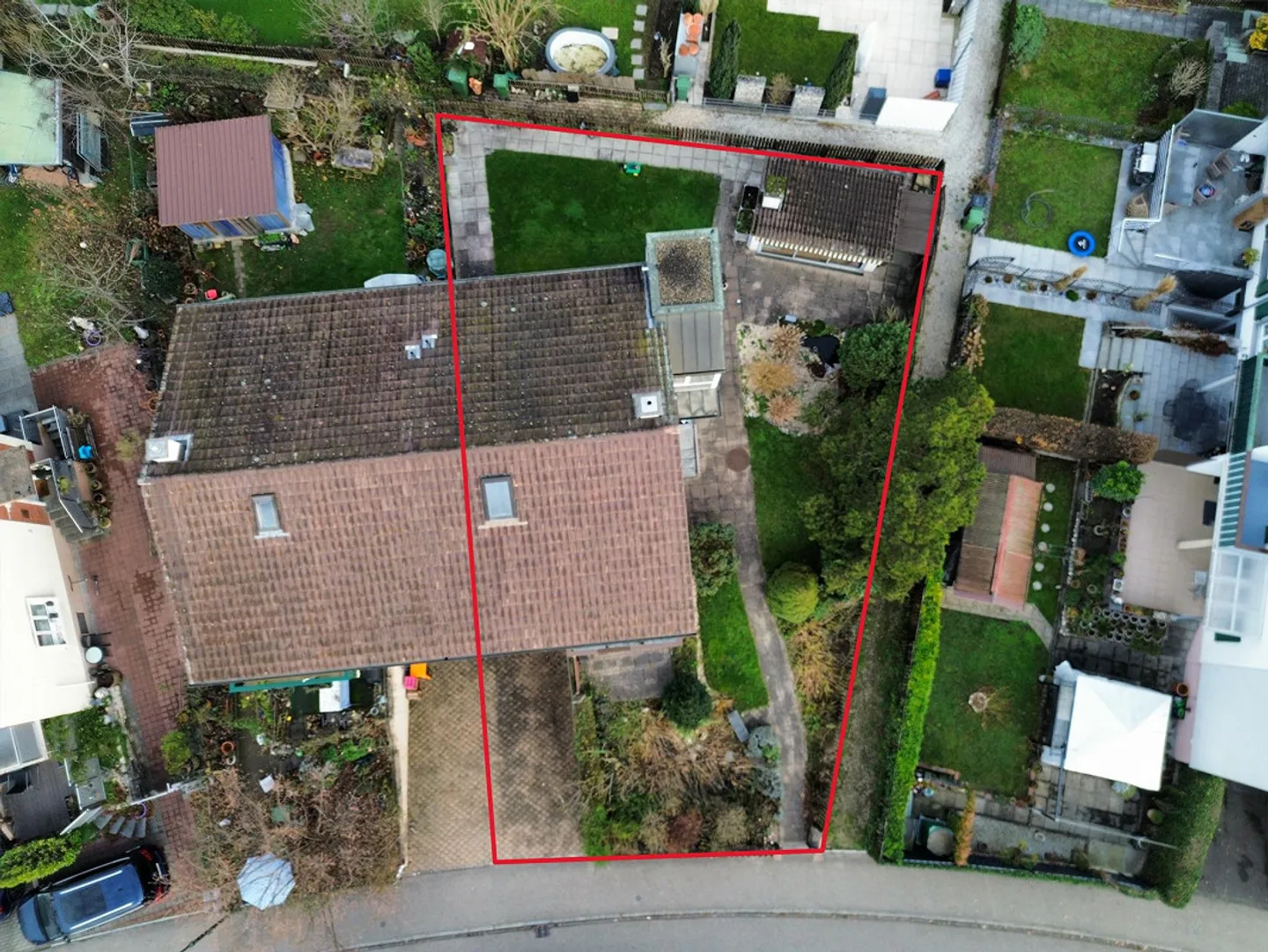 4.5-room semi-detached house with beautiful garden in a quiet location. - Photo 13 of 14