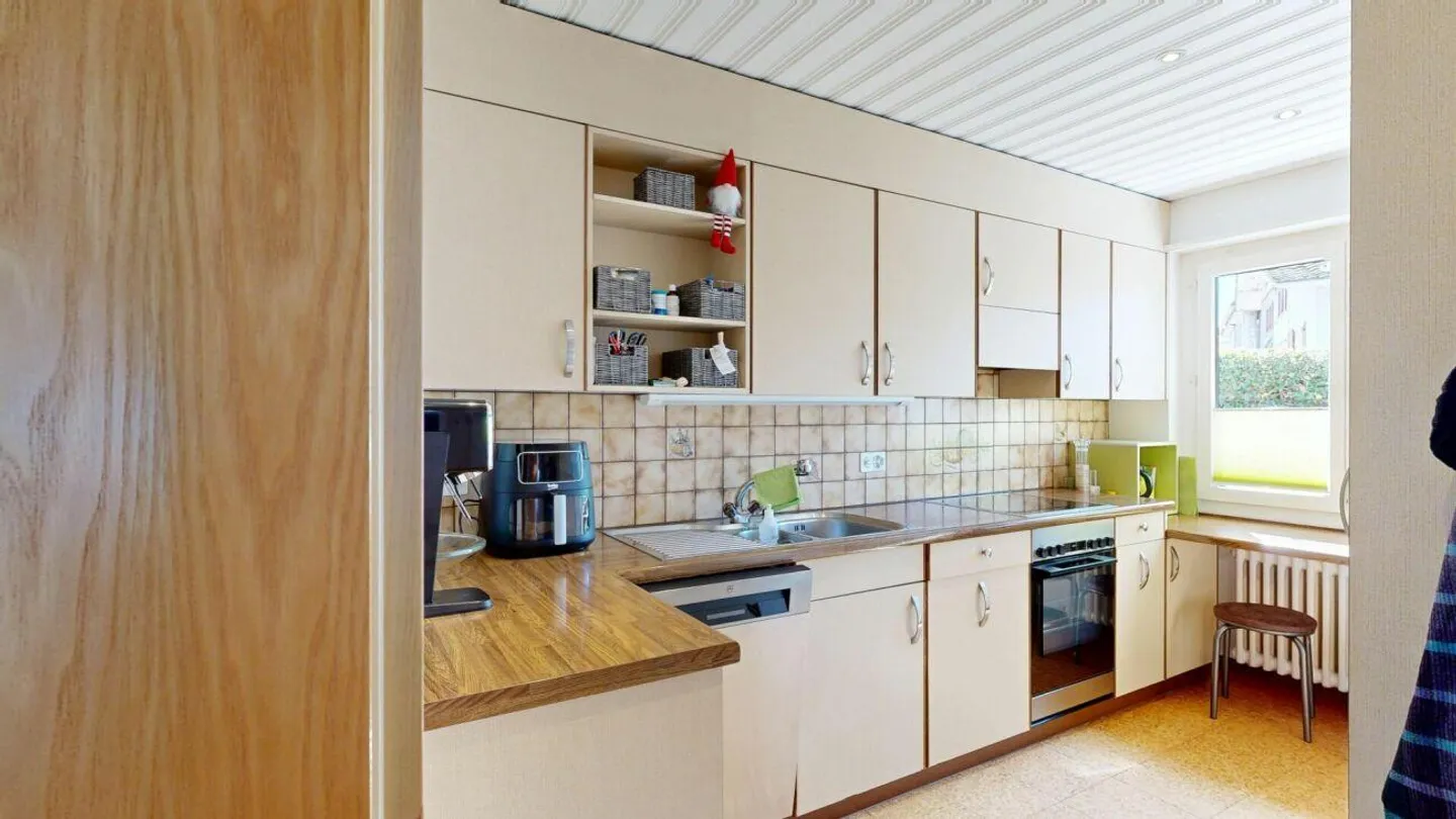 Geräumiges Familienhaus mit Studio - Foto 5 von 16