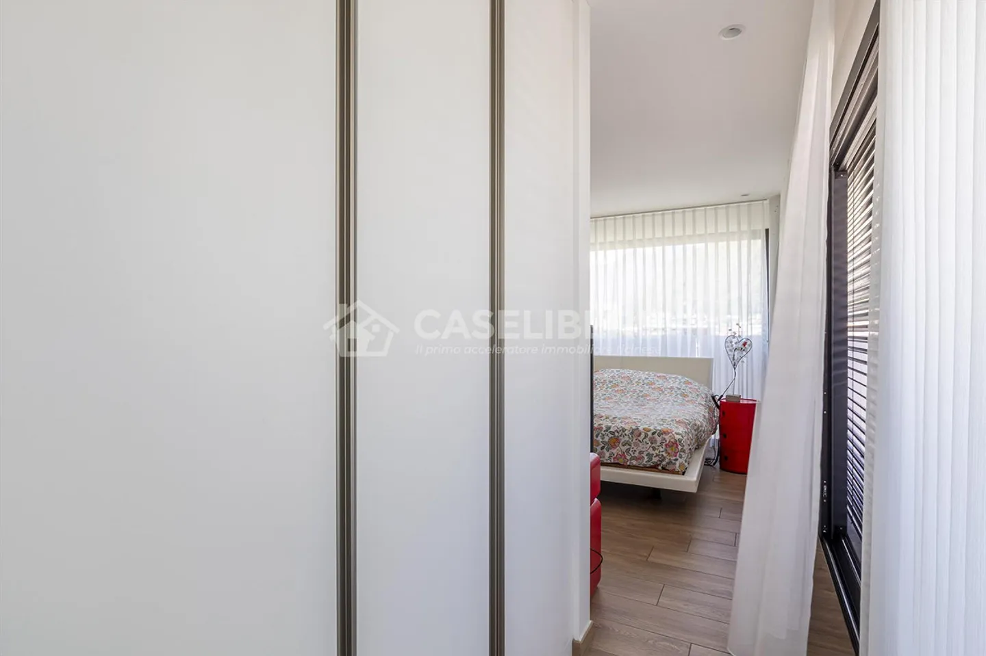 MODERN 3.5 ATTIC WITH TERRACE IN LOCARNO - Photo 10 of 18