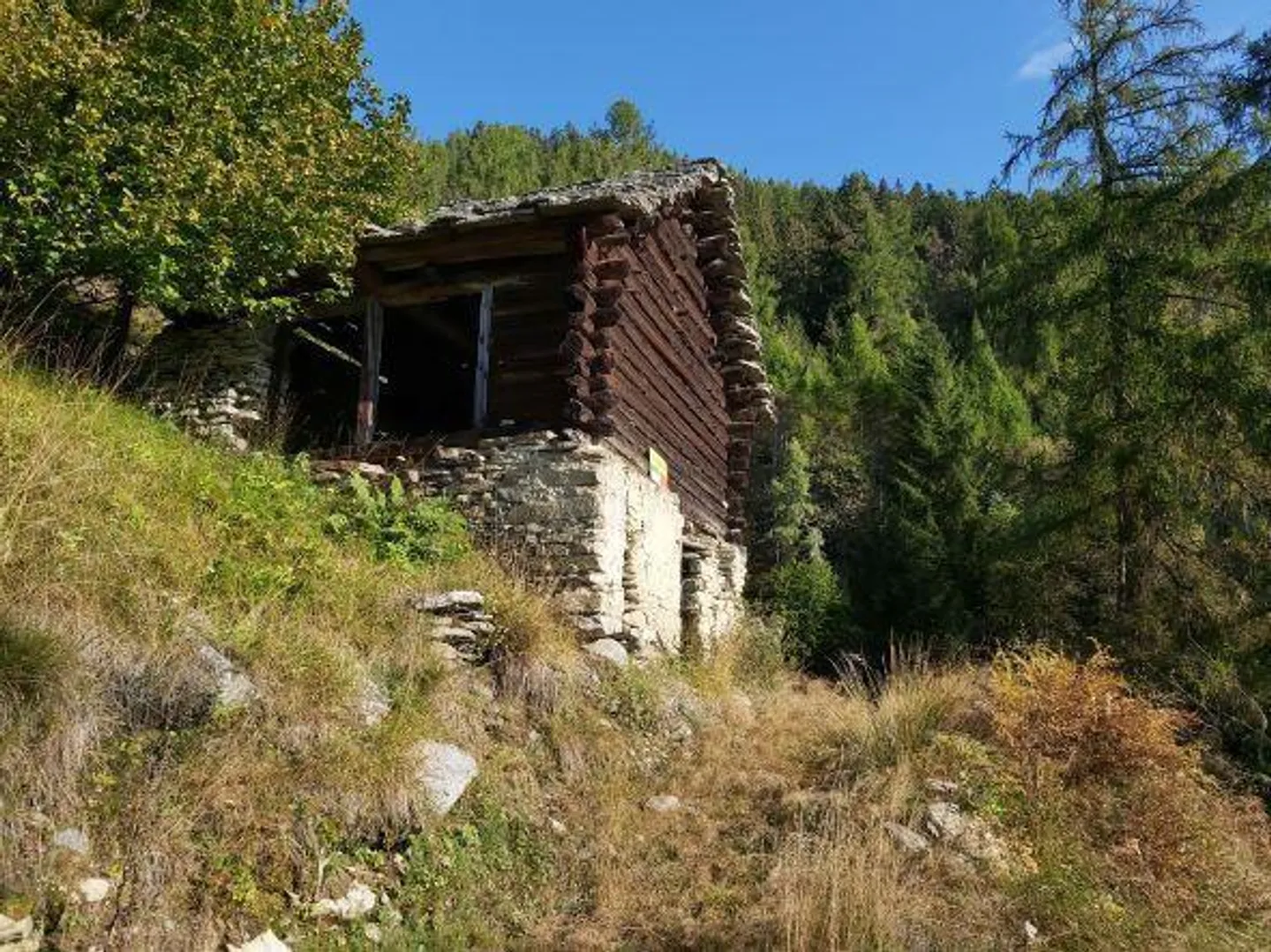 2 rustici da ristrutturare in una bellissima posizione - Foto 2 di 37