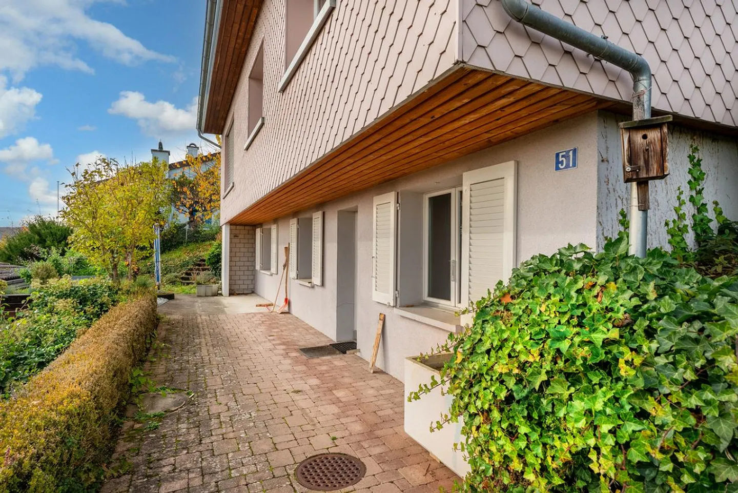 Wanted: new owners for a single-family home with breathtaking views - Photo 10 of 12