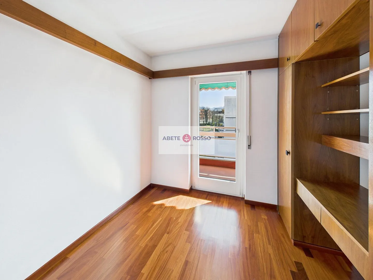 Penthouse, Panoramaterrasse, in der Nähe des FFS-Bahnhofs und des Zentrums von Lugano. - Foto 15 von 25