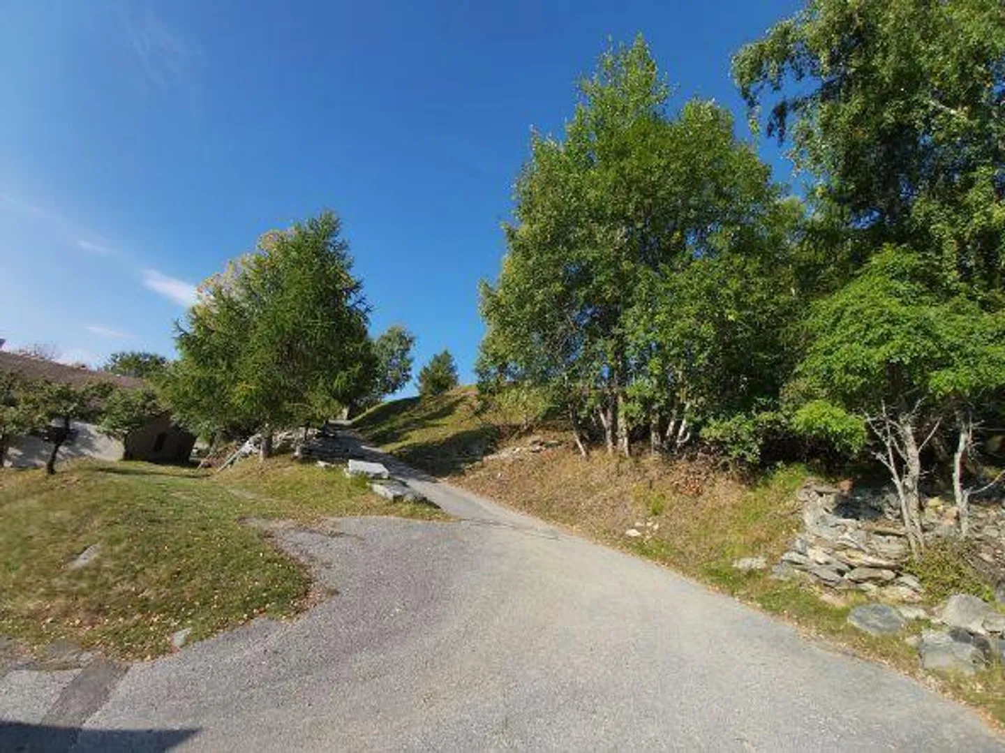 2 rustici da ristrutturare in una bellissima posizione - Foto 27 di 37