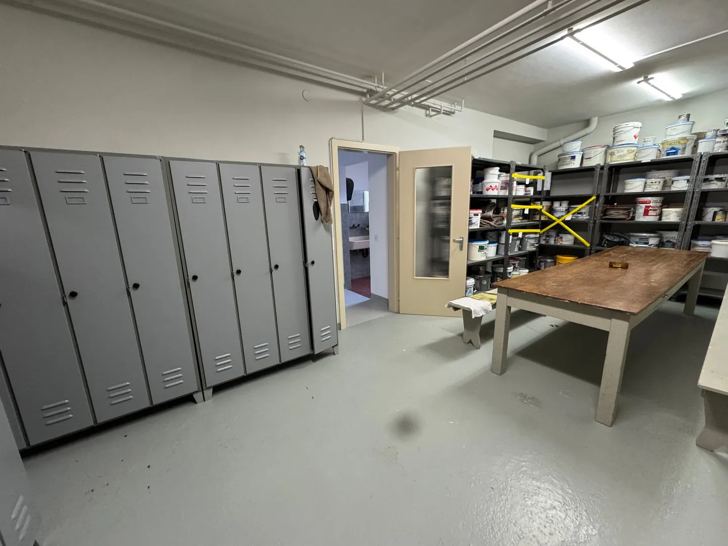 Verkauf oder Vermietung von Gewerbe-/Büro-/Verwaltungsimmobilie mit Büros in Balerna - Foto 6 von 33
