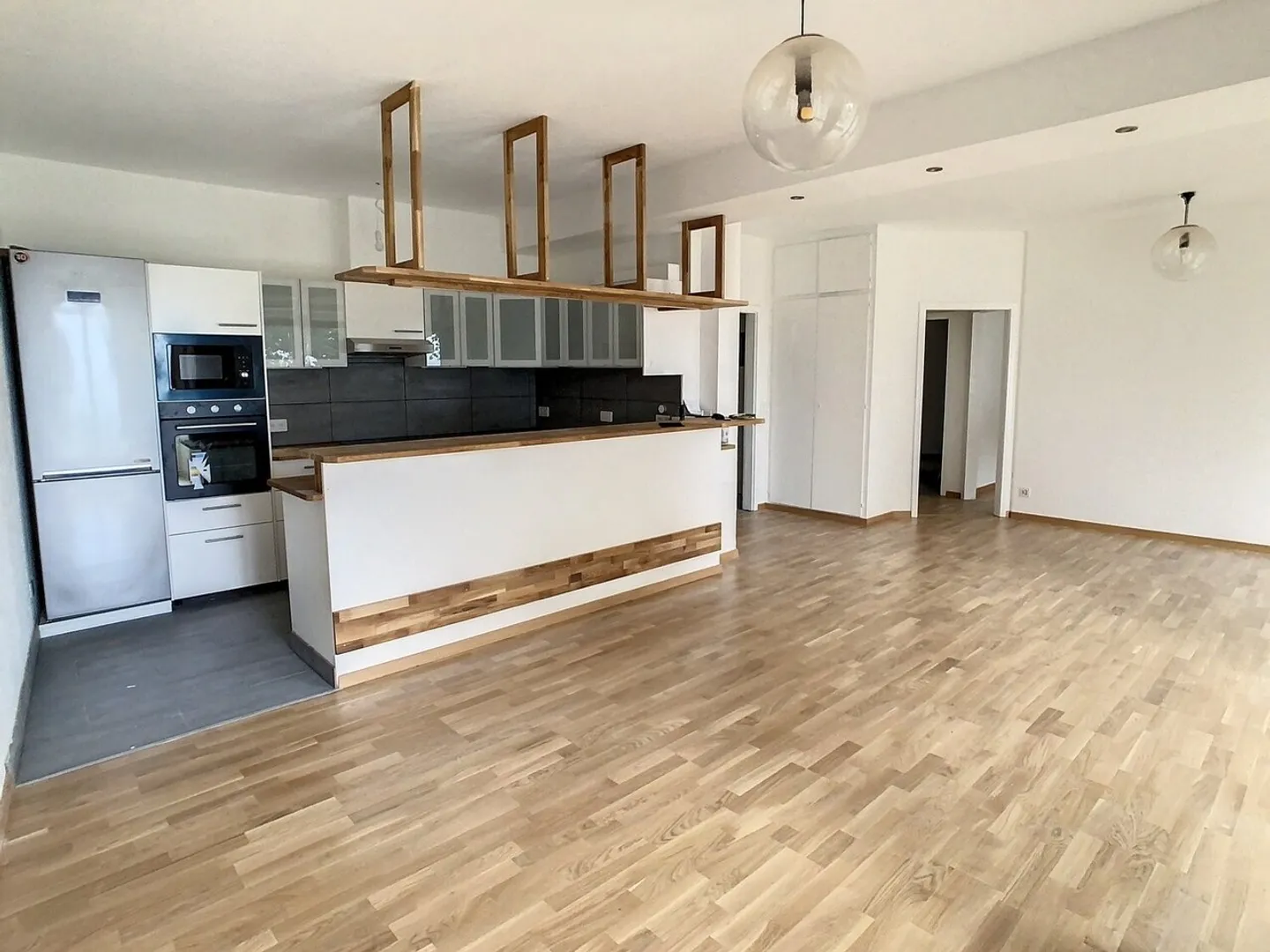 Superb 2½ rooms with terrace and luxurious equipment! - Photo 1 of 13