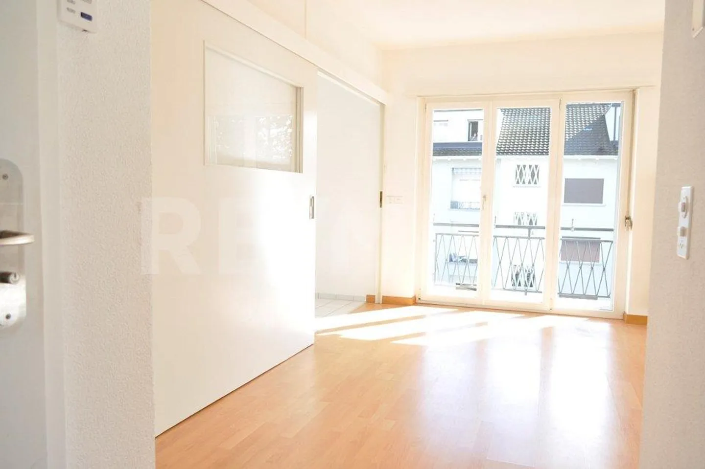 Appartement 4 pièces ensoleillé et confortable près du centre de Bienne - Photo 3 sur 13