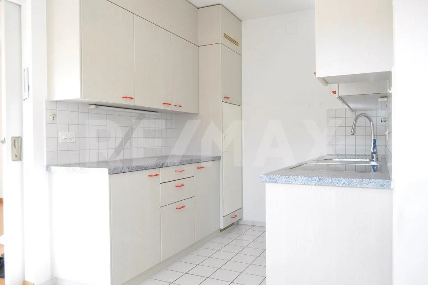 Appartement 4 pièces ensoleillé et confortable près du centre de Bienne - Photo 5 sur 13