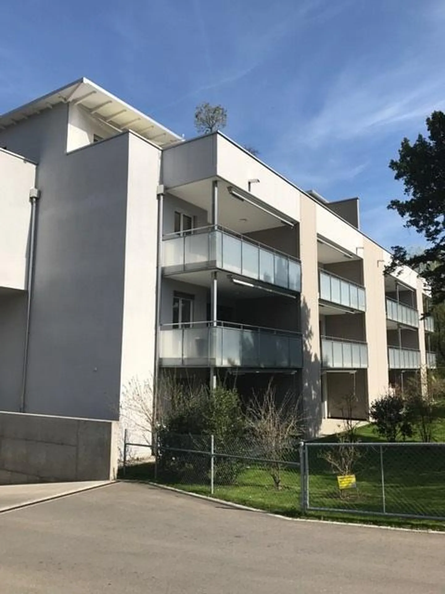 Moderno appartamento di 4,5 stanze con balcone a Oberuzwil - Foto 12 di 12