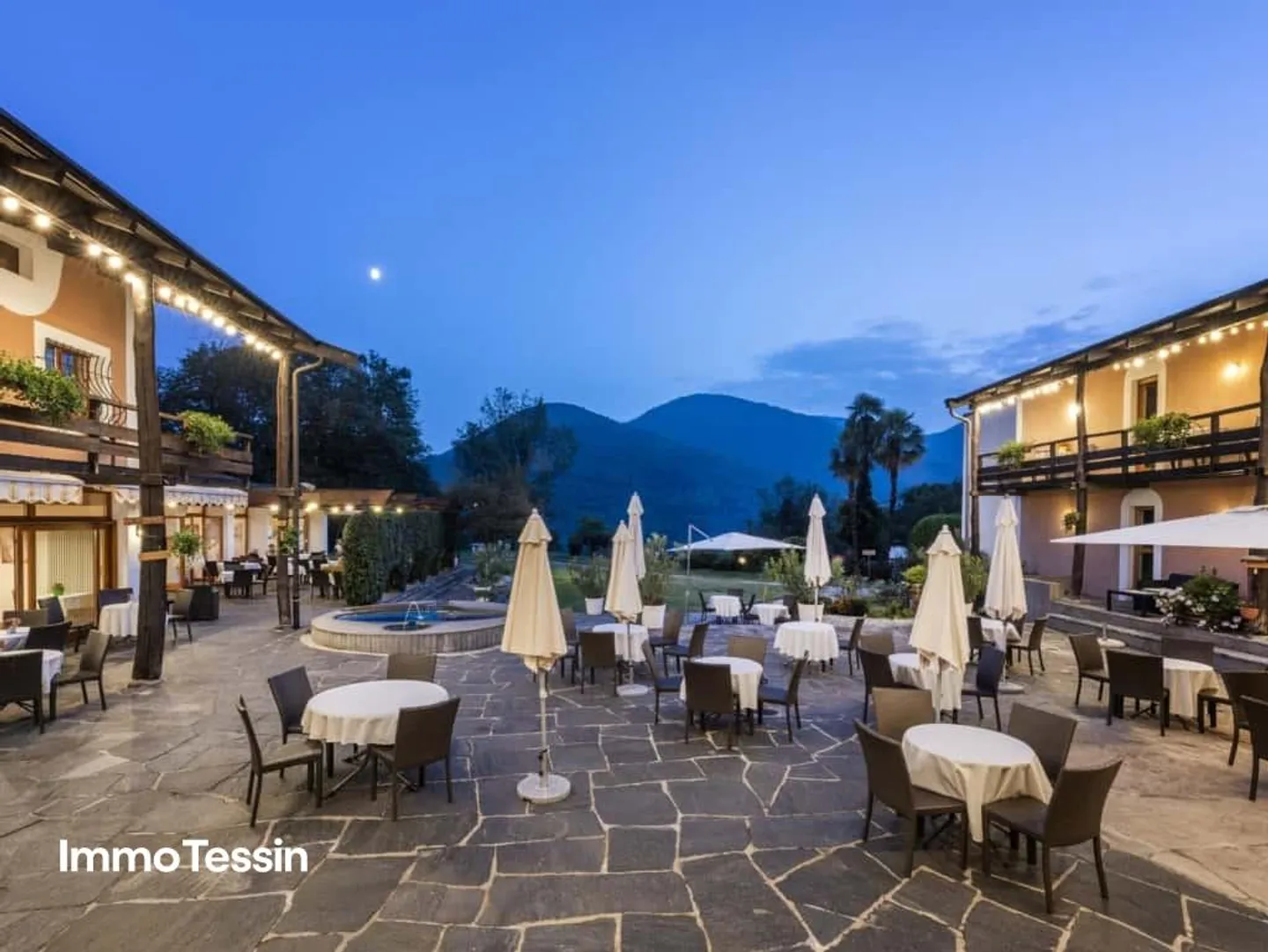 EINMALIGE GELEGENHEIT: Hotel mit 33 Zimmer & Feriendorf mit 20 Bung... - Foto 3 von 13