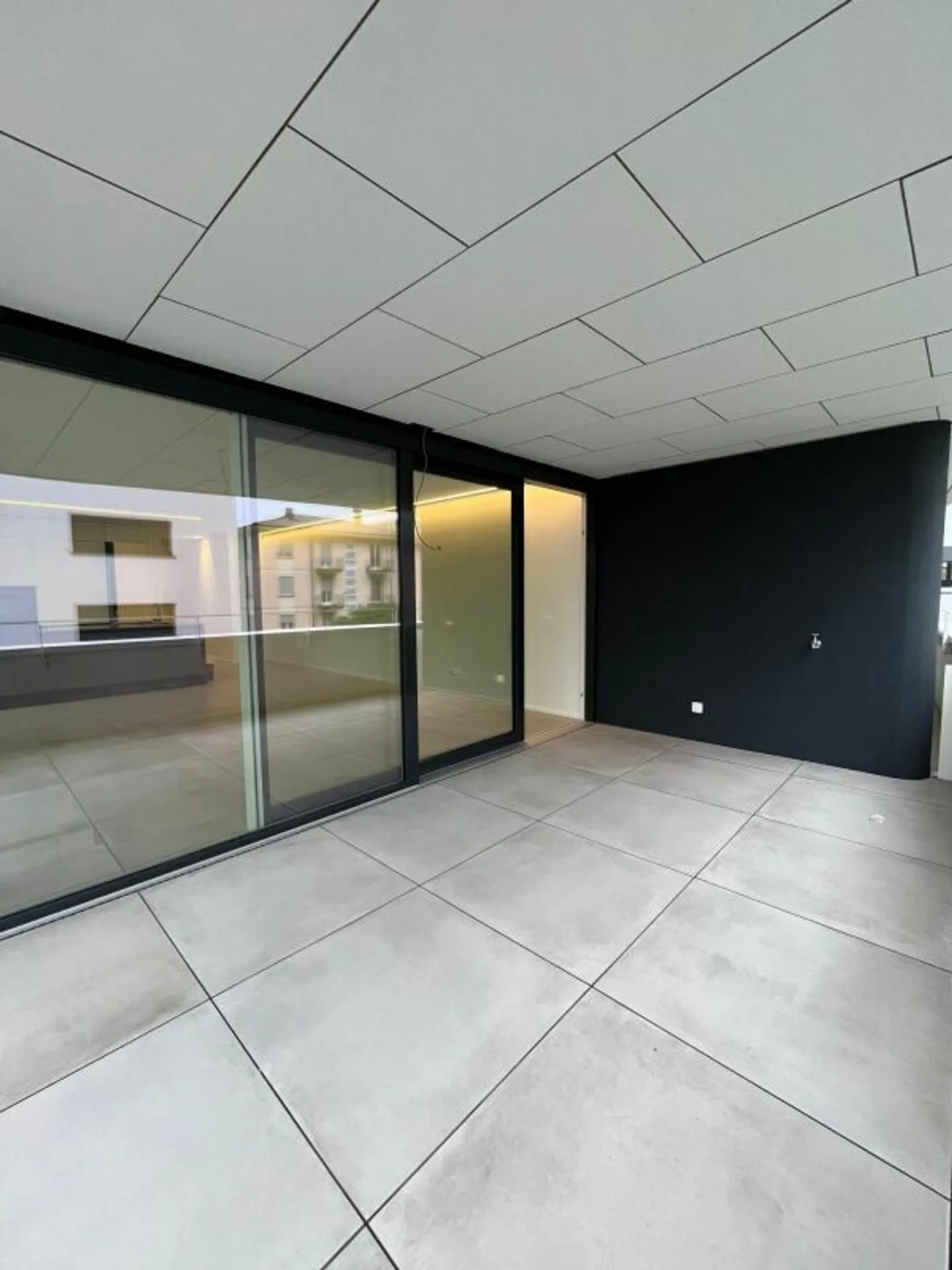 NOUVEAU BÂTIMENT - DERNIERS APPARTEMENTS DE 3.5 PIÈCES À SOLDUNO - Photo 2 sur 7