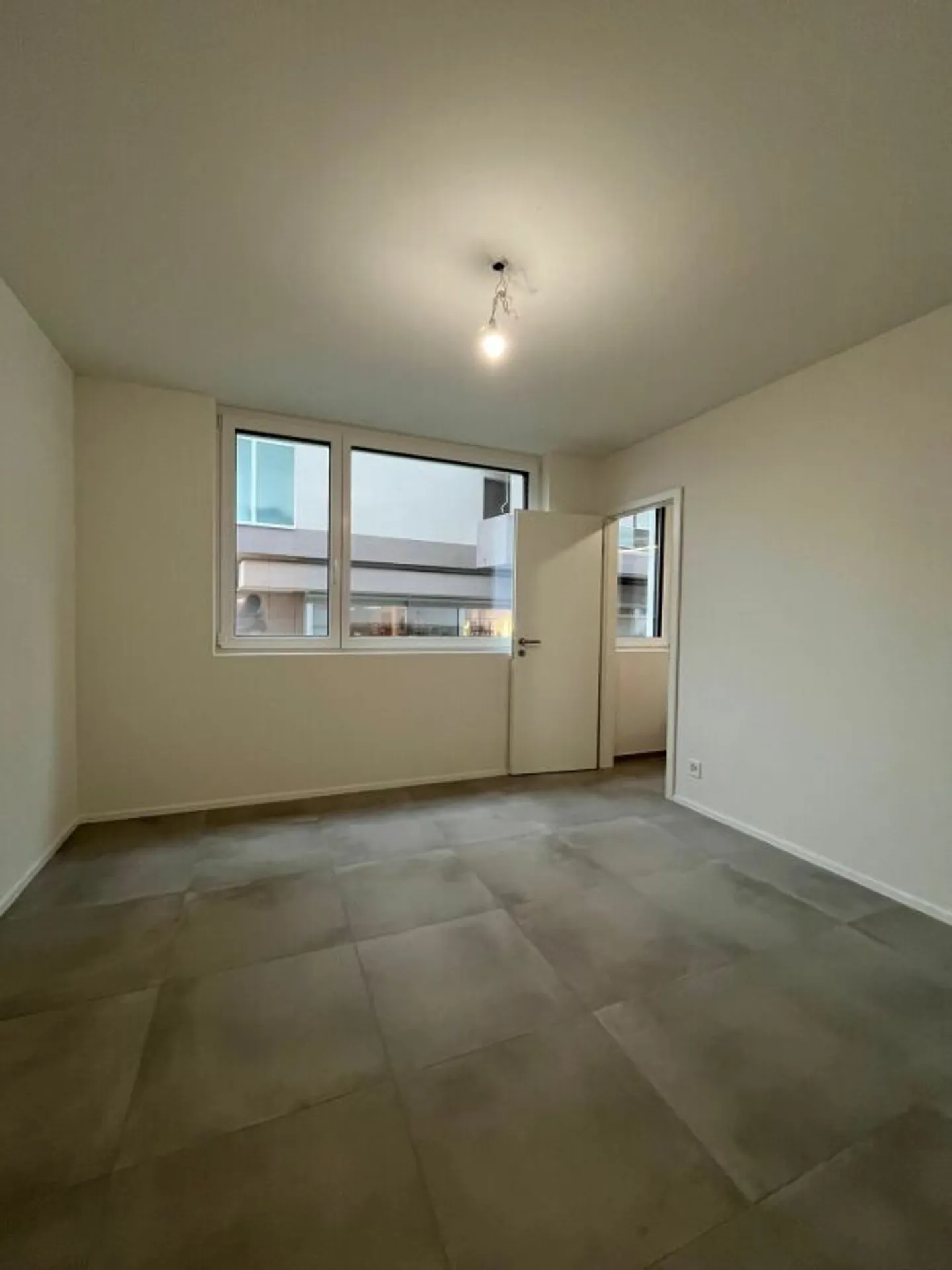 NOUVEAU BÂTIMENT - DERNIERS APPARTEMENTS DE 3.5 PIÈCES À SOLDUNO - Photo 4 sur 7
