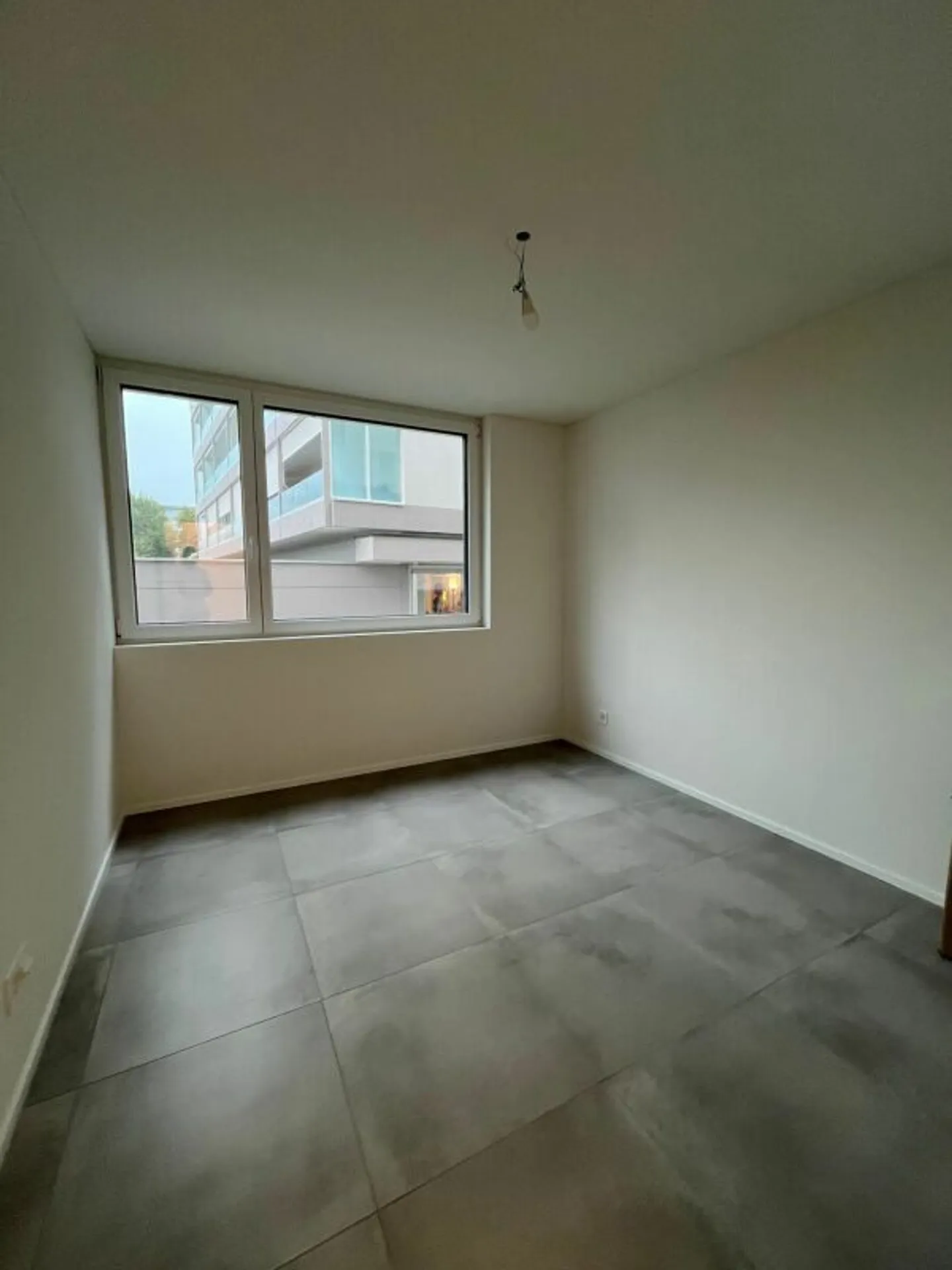 NOUVEAU BÂTIMENT - DERNIERS APPARTEMENTS DE 3.5 PIÈCES À SOLDUNO - Photo 5 sur 7