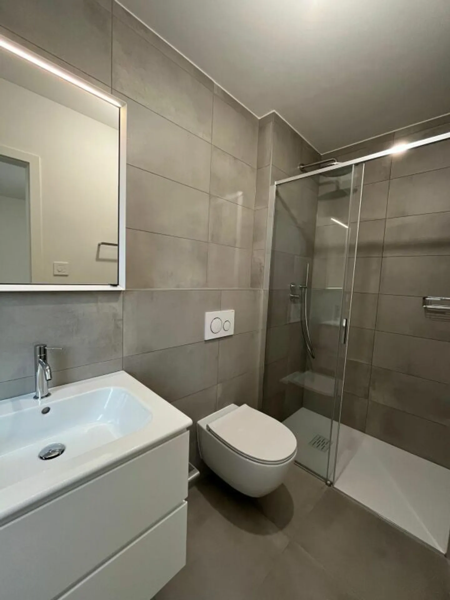 NOUVEAU BÂTIMENT - DERNIERS APPARTEMENTS DE 3.5 PIÈCES À SOLDUNO - Photo 6 sur 7