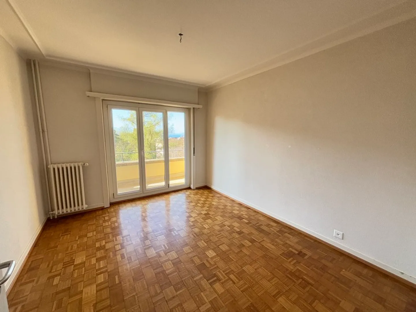 Appartamento Incantevole con Vista Lago - Foto 2 di 6