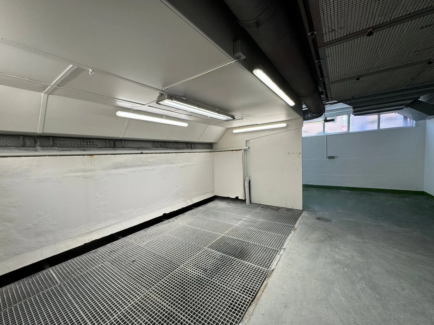 Verkauf oder Vermietung von Gewerbe-/Büro-/Verwaltungsimmobilie mit Büros in Balerna - Foto 24 von 33