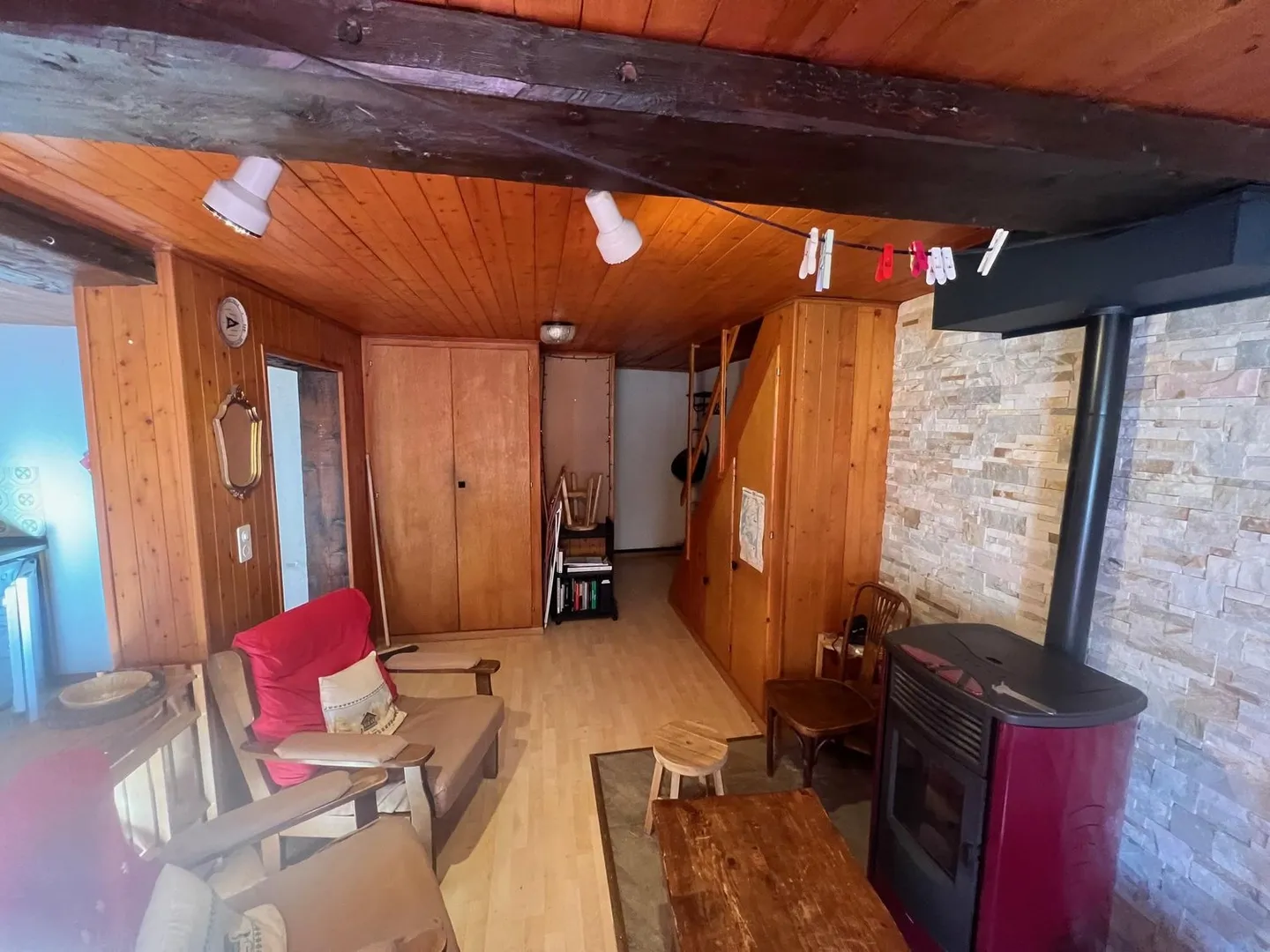 For sale in Tzoumaz a row chalet with 4 rooms in a quiet neighborhood - Photo 4 of 13