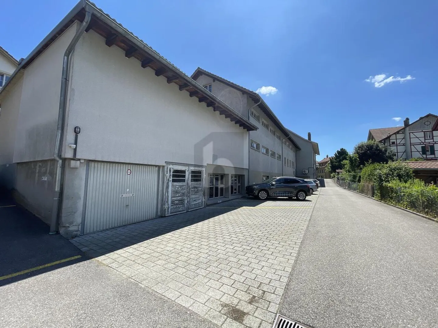 Workshop for rent - Photo 1 of 6