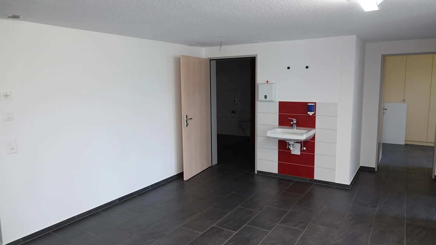 Bureau/Pratique/Studio de 71m2 - PRÊT pour une occupation immédiate - Photo 7 sur 7