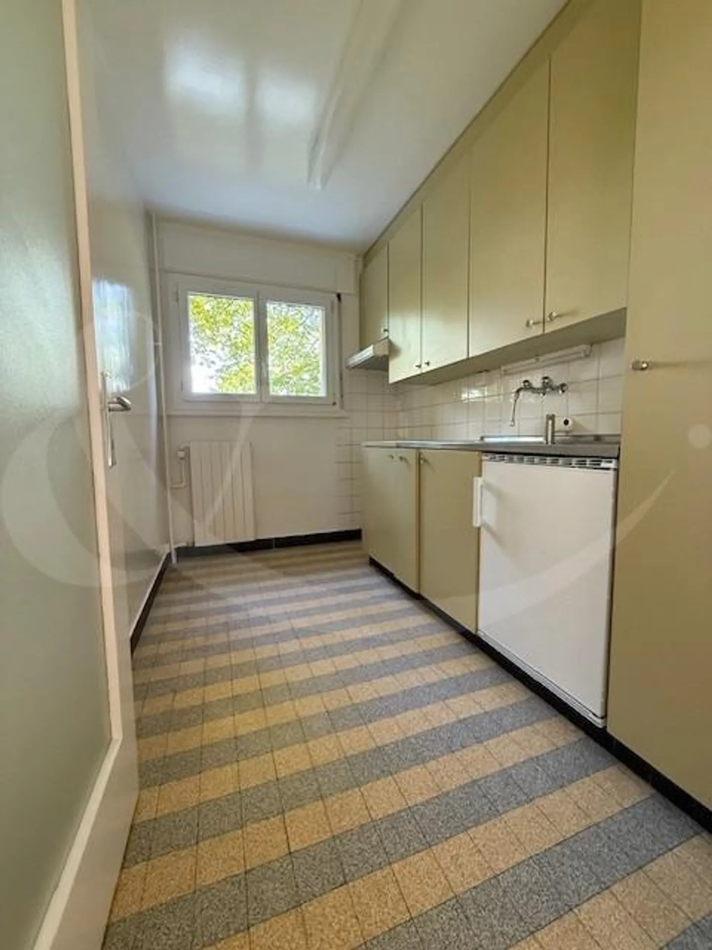 48A Rte de Gy, pleasant apartment with 4.5 rooms - Photo 4 of 5