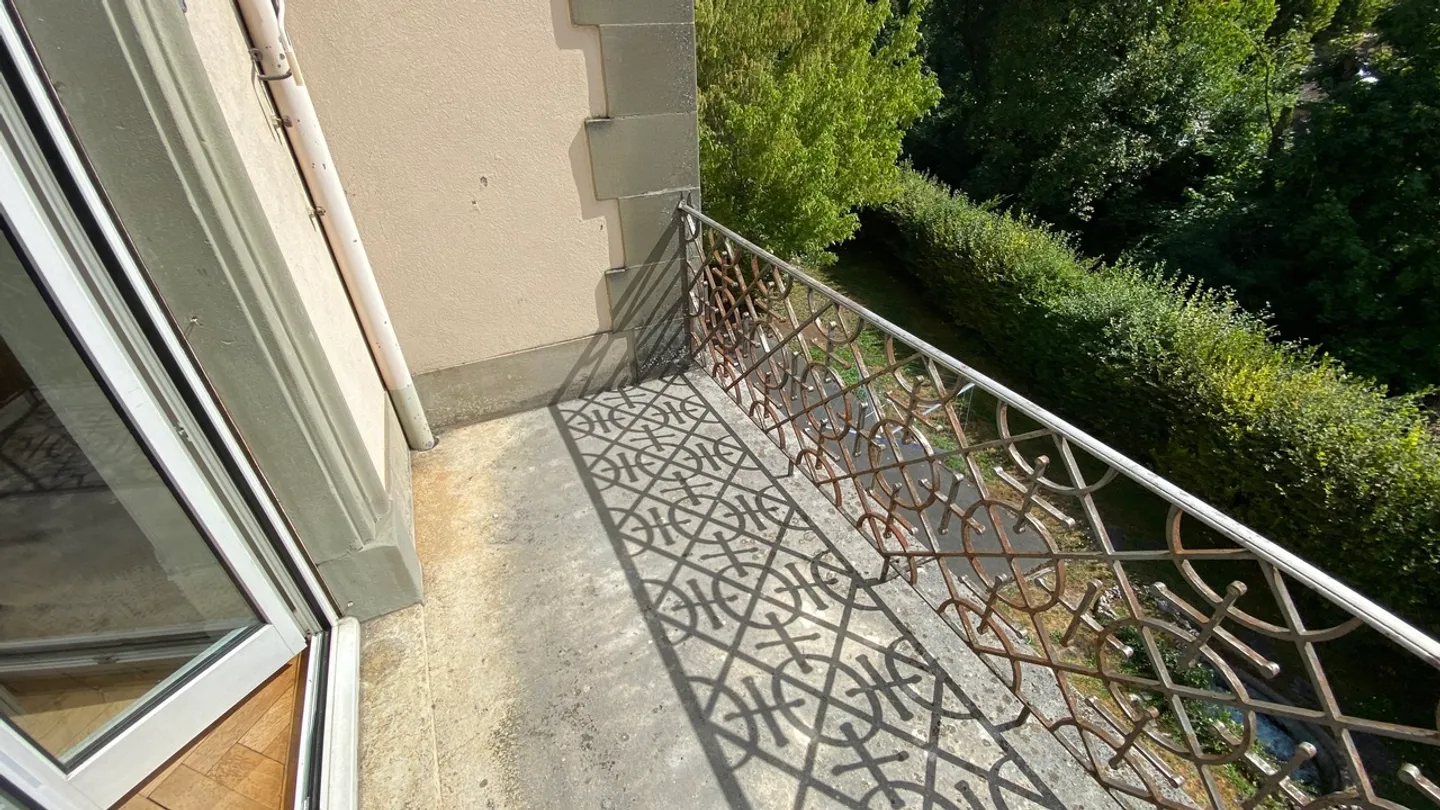 Un très belle appartement de 6 pièces dans une maison de maître. - Photo 10 of 20