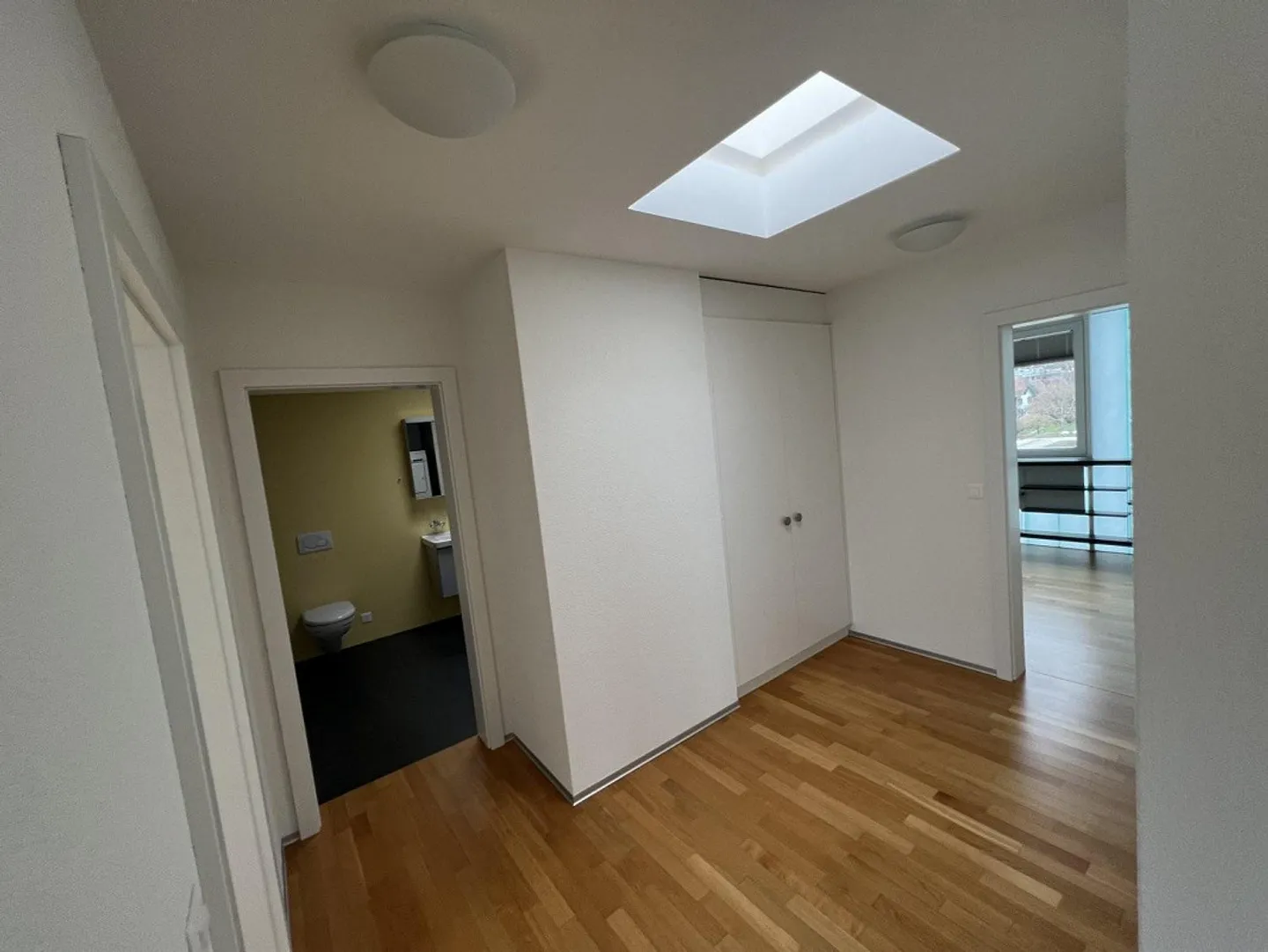 Attic apartment in Ittigen - Photo 2 of 8