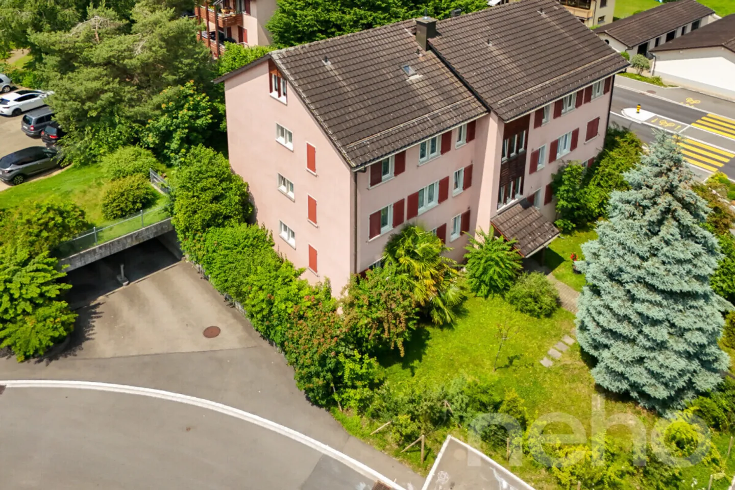 Edificio residenziale in affitto - Foto 1 di 11