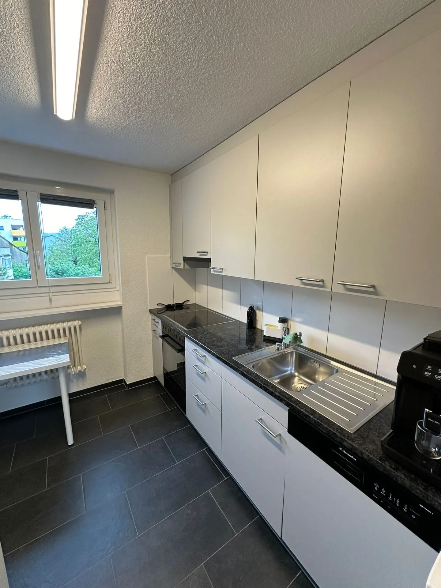 Accogliente appartamento di 4.5 stanze con balcone soleggiato - Foto 3 di 8