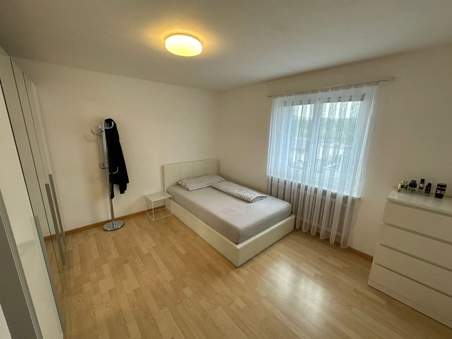 Accogliente appartamento di 4.5 stanze con balcone soleggiato - Foto 5 di 8