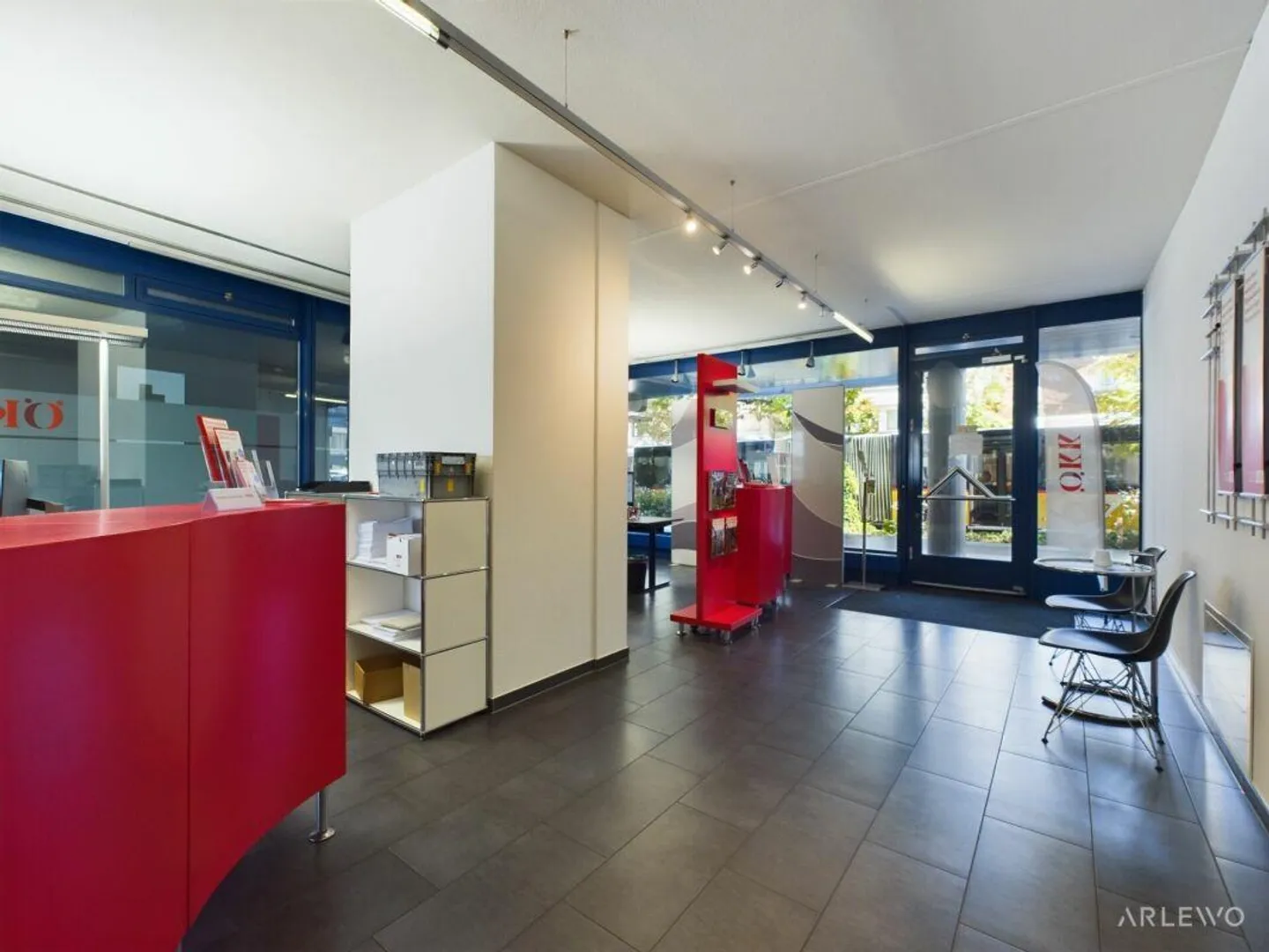 Retail Space in Lucerne - Developed & Central - Photo 3 of 5