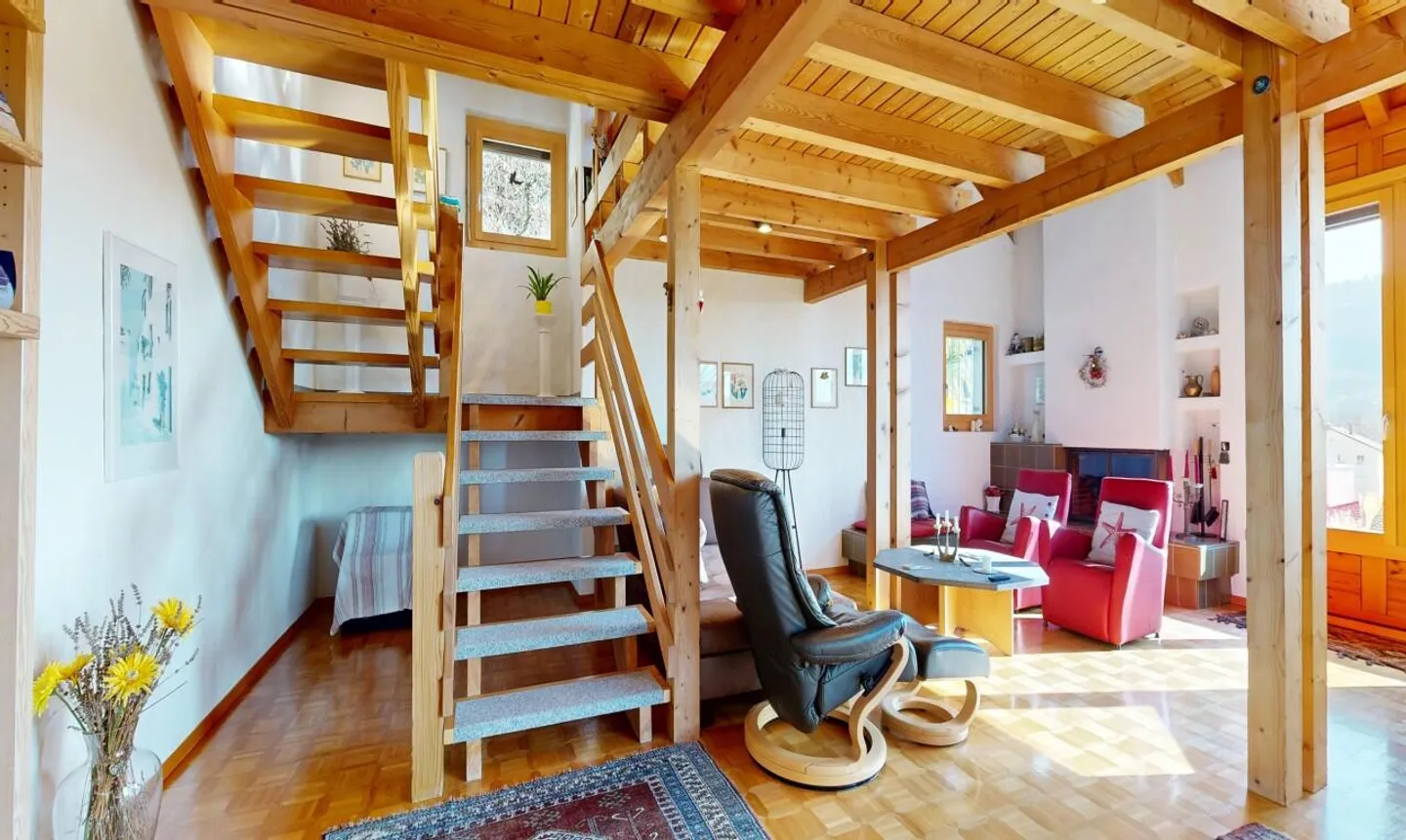 Charming 6-Room Single-Family House with Pool, Sauna, and Scenic Views - Photo 2 of 11