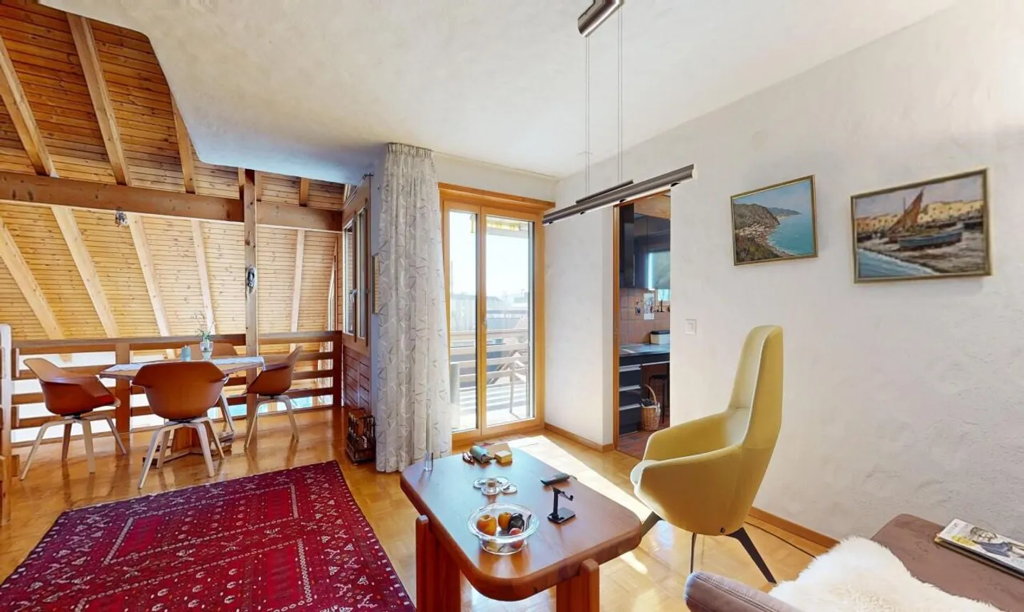 Charming 6-Room Single-Family House with Pool, Sauna, and Scenic Views - Photo 3 of 11