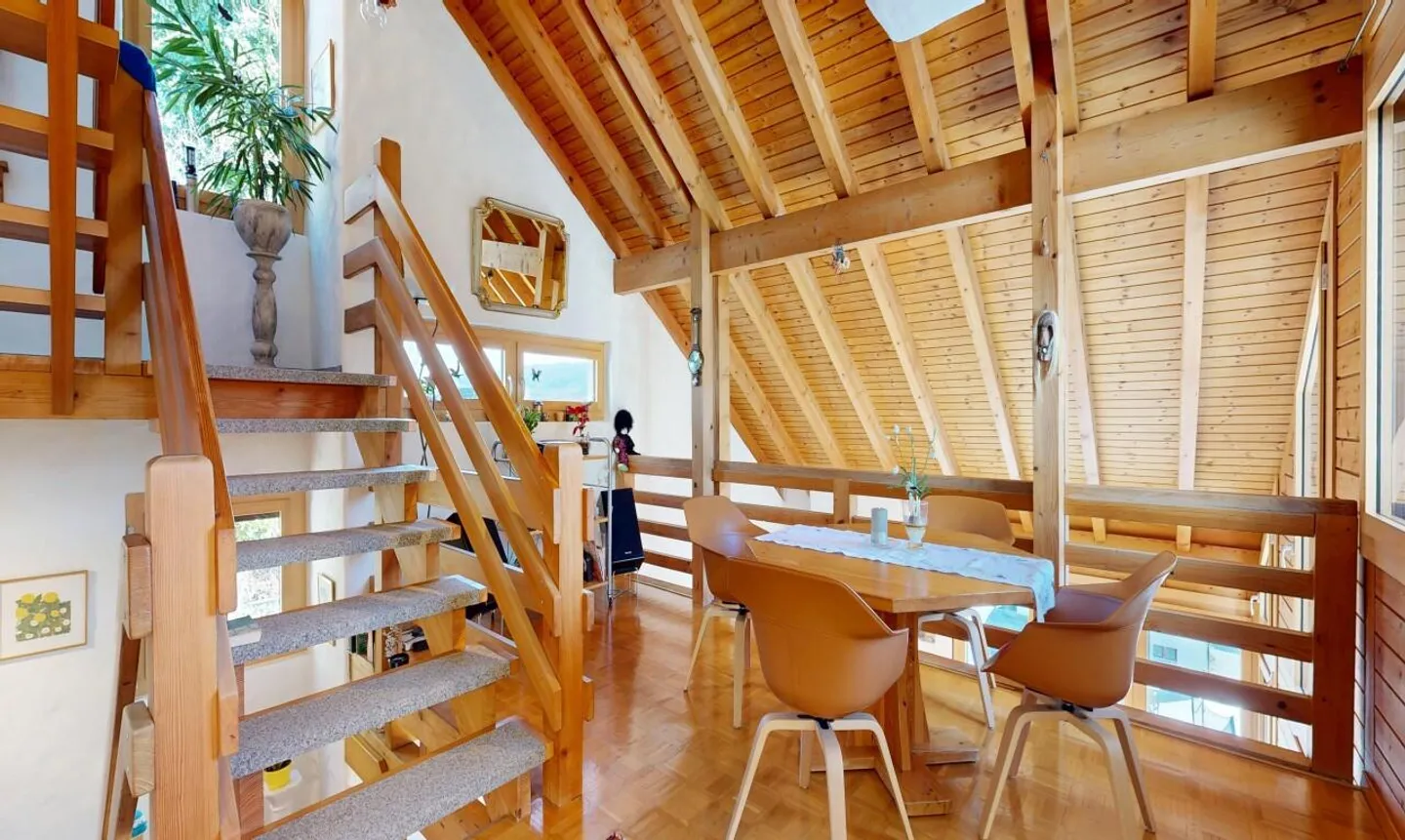 Charming 6-Room Single-Family House with Pool, Sauna, and Scenic Views - Photo 4 of 11