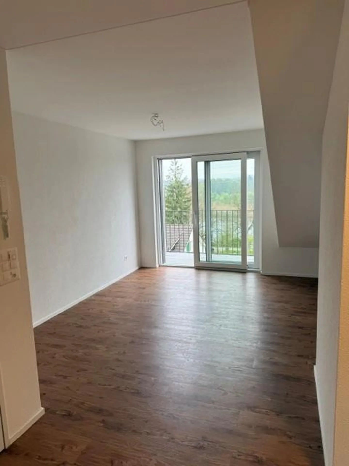 Charming 2.5 Room Attic Apartment - Photo 8 of 16